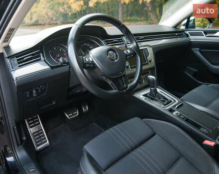 Чорний Фольксваген Пассат Альтрак, об'ємом двигуна 2 л та пробігом 272 тис. км за 16400 $, фото 4 на Automoto.ua
