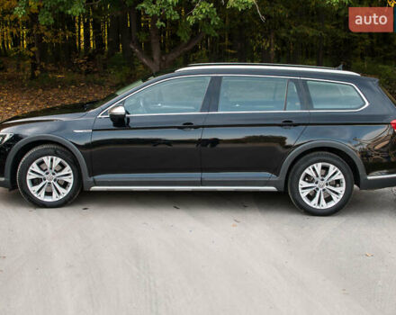Чорний Фольксваген Пассат Альтрак, об'ємом двигуна 2 л та пробігом 272 тис. км за 16400 $, фото 1 на Automoto.ua