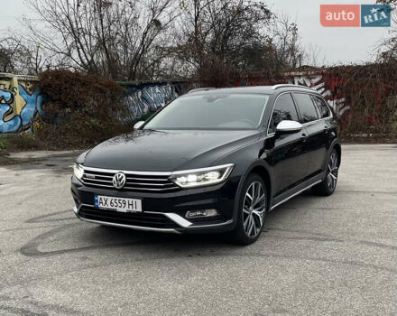 Черный Фольксваген Пассат Альтрак, объемом двигателя 2 л и пробегом 219 тыс. км за 22000 $, фото 1 на Automoto.ua