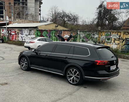Черный Фольксваген Пассат Альтрак, объемом двигателя 2 л и пробегом 219 тыс. км за 22000 $, фото 4 на Automoto.ua