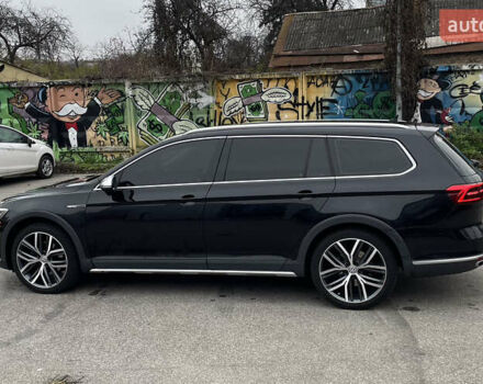 Черный Фольксваген Пассат Альтрак, объемом двигателя 2 л и пробегом 219 тыс. км за 22000 $, фото 7 на Automoto.ua