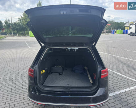 Чорний Фольксваген Пассат Альтрак, об'ємом двигуна 2 л та пробігом 219 тис. км за 20600 $, фото 4 на Automoto.ua