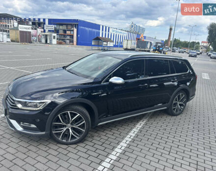 Чорний Фольксваген Пассат Альтрак, об'ємом двигуна 2 л та пробігом 219 тис. км за 20600 $, фото 2 на Automoto.ua
