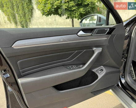 Черный Фольксваген Пассат Альтрак, объемом двигателя 2 л и пробегом 218 тыс. км за 25999 $, фото 29 на Automoto.ua