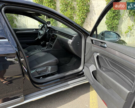 Черный Фольксваген Пассат Альтрак, объемом двигателя 2 л и пробегом 218 тыс. км за 25999 $, фото 60 на Automoto.ua