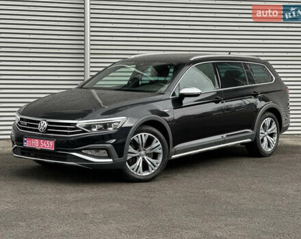 Черный Фольксваген Пассат Альтрак, объемом двигателя 2 л и пробегом 218 тыс. км за 25500 $, фото 2 на Automoto.ua