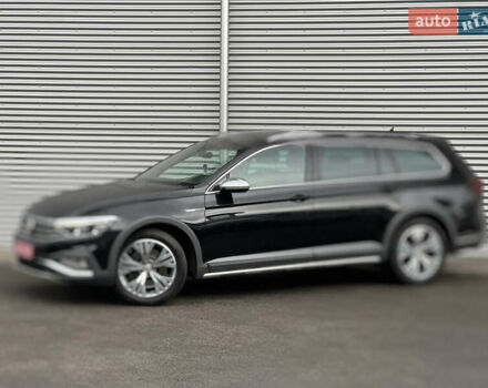 Черный Фольксваген Пассат Альтрак, объемом двигателя 2 л и пробегом 218 тыс. км за 25500 $, фото 3 на Automoto.ua