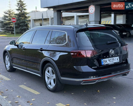 Черный Фольксваген Пассат Альтрак, объемом двигателя 2 л и пробегом 102 тыс. км за 28000 $, фото 6 на Automoto.ua