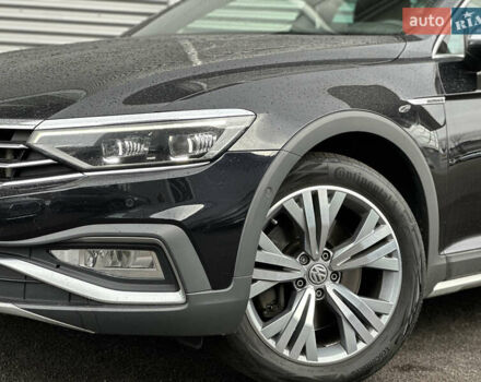 Черный Фольксваген Пассат Альтрак, объемом двигателя 2 л и пробегом 218 тыс. км за 25500 $, фото 4 на Automoto.ua