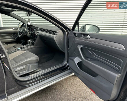 Черный Фольксваген Пассат Альтрак, объемом двигателя 2 л и пробегом 218 тыс. км за 25500 $, фото 14 на Automoto.ua