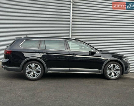 Черный Фольксваген Пассат Альтрак, объемом двигателя 2 л и пробегом 218 тыс. км за 25500 $, фото 10 на Automoto.ua