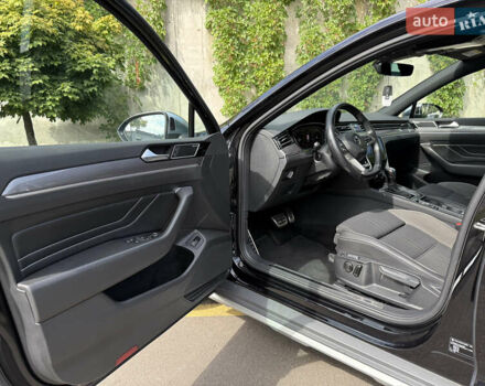 Черный Фольксваген Пассат Альтрак, объемом двигателя 2 л и пробегом 218 тыс. км за 25999 $, фото 27 на Automoto.ua