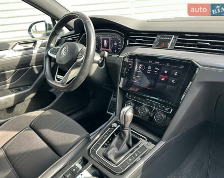 Черный Фольксваген Пассат Альтрак, объемом двигателя 2 л и пробегом 218 тыс. км за 25500 $, фото 28 на Automoto.ua