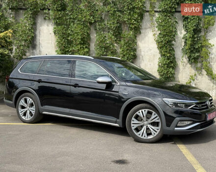 Черный Фольксваген Пассат Альтрак, объемом двигателя 2 л и пробегом 218 тыс. км за 25999 $, фото 6 на Automoto.ua