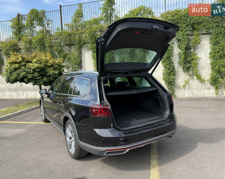 Черный Фольксваген Пассат Альтрак, объемом двигателя 2 л и пробегом 218 тыс. км за 25999 $, фото 46 на Automoto.ua