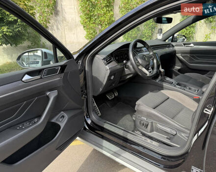 Черный Фольксваген Пассат Альтрак, объемом двигателя 2 л и пробегом 218 тыс. км за 25999 $, фото 30 на Automoto.ua