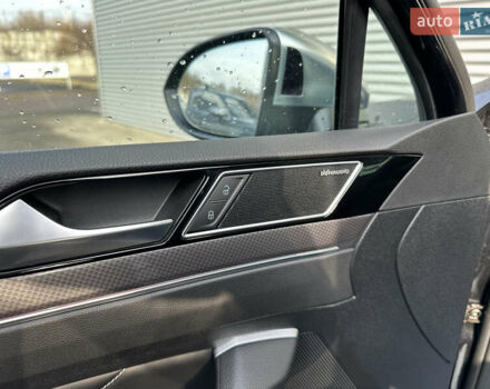 Черный Фольксваген Пассат Альтрак, объемом двигателя 2 л и пробегом 218 тыс. км за 25500 $, фото 51 на Automoto.ua