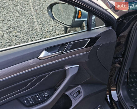 Черный Фольксваген Пассат Альтрак, объемом двигателя 2 л и пробегом 170 тыс. км за 29999 $, фото 19 на Automoto.ua