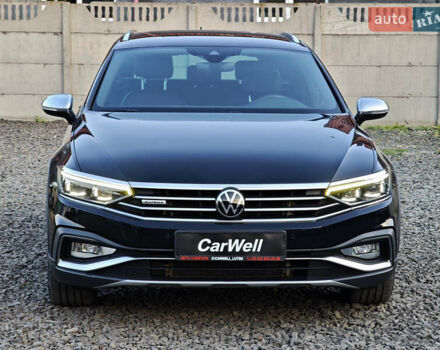 Черный Фольксваген Пассат Альтрак, объемом двигателя 2 л и пробегом 170 тыс. км за 29999 $, фото 2 на Automoto.ua