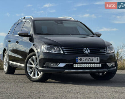Черный Фольксваген Пассат Альтрак, объемом двигателя 2 л и пробегом 261 тыс. км за 13000 $, фото 1 на Automoto.ua