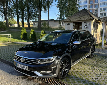 Черный Фольксваген Пассат Альтрак, объемом двигателя 2 л и пробегом 193 тыс. км за 24500 $, фото 1 на Automoto.ua