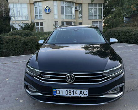Черный Фольксваген Пассат Альтрак, объемом двигателя 1.97 л и пробегом 179 тыс. км за 20500 $, фото 1 на Automoto.ua