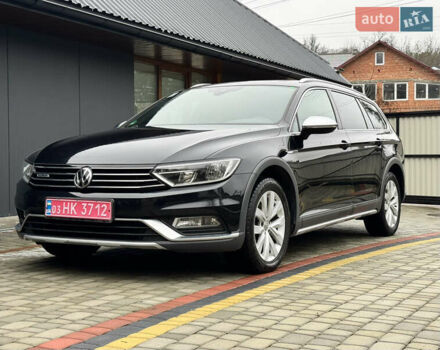 Черный Фольксваген Пассат Альтрак, объемом двигателя 2 л и пробегом 196 тыс. км за 22999 $, фото 1 на Automoto.ua
