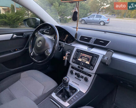 Коричневый Фольксваген Пассат Альтрак, объемом двигателя 2 л и пробегом 266 тыс. км за 12500 $, фото 12 на Automoto.ua