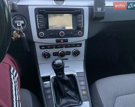 Коричневый Фольксваген Пассат Альтрак, объемом двигателя 2 л и пробегом 266 тыс. км за 12500 $, фото 13 на Automoto.ua