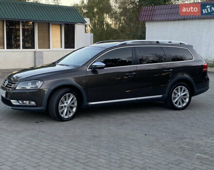 Коричневый Фольксваген Пассат Альтрак, объемом двигателя 2 л и пробегом 266 тыс. км за 12500 $, фото 5 на Automoto.ua