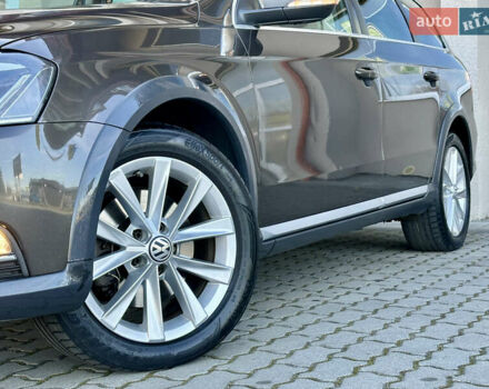 Коричневый Фольксваген Пассат Альтрак, объемом двигателя 2 л и пробегом 260 тыс. км за 12370 $, фото 40 на Automoto.ua