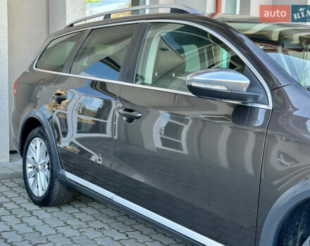 Коричневый Фольксваген Пассат Альтрак, объемом двигателя 2 л и пробегом 260 тыс. км за 12370 $, фото 7 на Automoto.ua