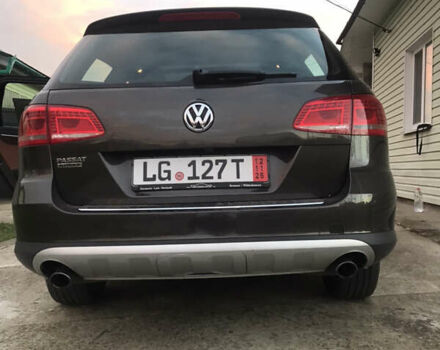 Коричневый Фольксваген Пассат Альтрак, объемом двигателя 2 л и пробегом 215 тыс. км за 16000 $, фото 14 на Automoto.ua