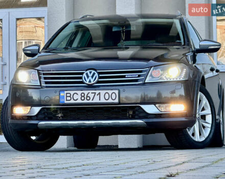 Коричневый Фольксваген Пассат Альтрак, объемом двигателя 2 л и пробегом 260 тыс. км за 12370 $, фото 2 на Automoto.ua