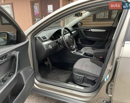 Коричневий Фольксваген Пассат Альтрак, об'ємом двигуна 2 л та пробігом 155 тис. км за 13800 $, фото 15 на Automoto.ua