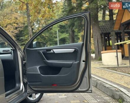 Коричневый Фольксваген Пассат Альтрак, объемом двигателя 2 л и пробегом 223 тыс. км за 12850 $, фото 22 на Automoto.ua