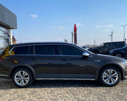 Коричневий Фольксваген Пассат Альтрак, об'ємом двигуна 2 л та пробігом 148 тис. км за 18500 $, фото 7 на Automoto.ua