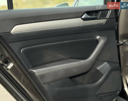 Коричневый Фольксваген Пассат Альтрак, объемом двигателя 2 л и пробегом 170 тыс. км за 20900 $, фото 103 на Automoto.ua