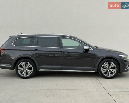 Коричневий Фольксваген Пассат Альтрак, об'ємом двигуна 2 л та пробігом 169 тис. км за 28499 $, фото 8 на Automoto.ua