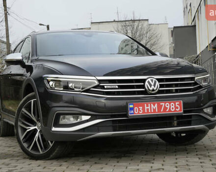 Коричневый Фольксваген Пассат Альтрак, объемом двигателя 2 л и пробегом 186 тыс. км за 28990 $, фото 1 на Automoto.ua