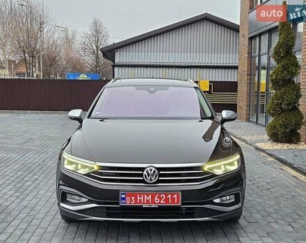 Коричневый Фольксваген Пассат Альтрак, объемом двигателя 2 л и пробегом 184 тыс. км за 29950 $, фото 168 на Automoto.ua