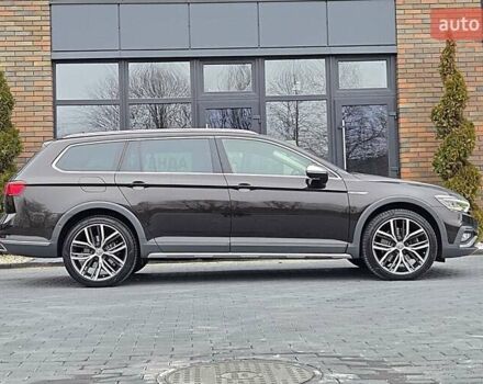 Коричневый Фольксваген Пассат Альтрак, объемом двигателя 2 л и пробегом 184 тыс. км за 29950 $, фото 133 на Automoto.ua