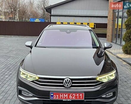 Коричневый Фольксваген Пассат Альтрак, объемом двигателя 2 л и пробегом 184 тыс. км за 29950 $, фото 167 на Automoto.ua