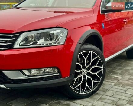 Червоний Фольксваген Пассат Альтрак, об'ємом двигуна 2 л та пробігом 345 тис. км за 15700 $, фото 2 на Automoto.ua