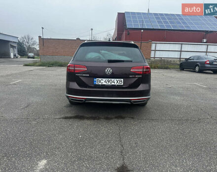 Червоний Фольксваген Пассат Альтрак, об'ємом двигуна 2 л та пробігом 227 тис. км за 19700 $, фото 6 на Automoto.ua