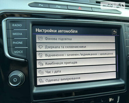 Червоний Фольксваген Пассат Альтрак, об'ємом двигуна 2 л та пробігом 132 тис. км за 23000 $, фото 54 на Automoto.ua