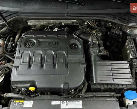 Красный Фольксваген Пассат Альтрак, объемом двигателя 1.97 л и пробегом 222 тыс. км за 25000 $, фото 20 на Automoto.ua