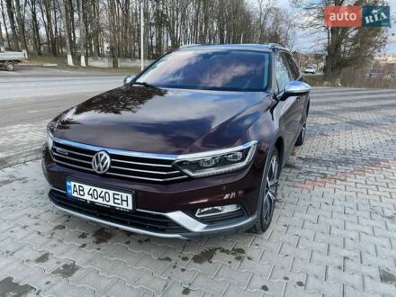 Фольксваген Пассат Альтрак 2017 у Вінниці на Automoto.ua Червоний Фольксваген Пассат Альтрак, об'ємом двигуна 1.97 л та пробігом 230 тис. км за 27300 $, фото 1 на Automoto.ua