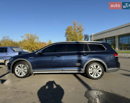 Фольксваген Пассат Альтрак, объемом двигателя 2 л и пробегом 285 тыс. км за 17500 $, фото 1 на Automoto.ua