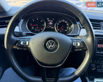 Фольксваген Пассат Альтрак, объемом двигателя 2 л и пробегом 285 тыс. км за 17500 $, фото 9 на Automoto.ua